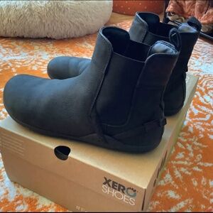 XERO SHOES Tari Boots Women’s Size 9.5 Black Barefoot